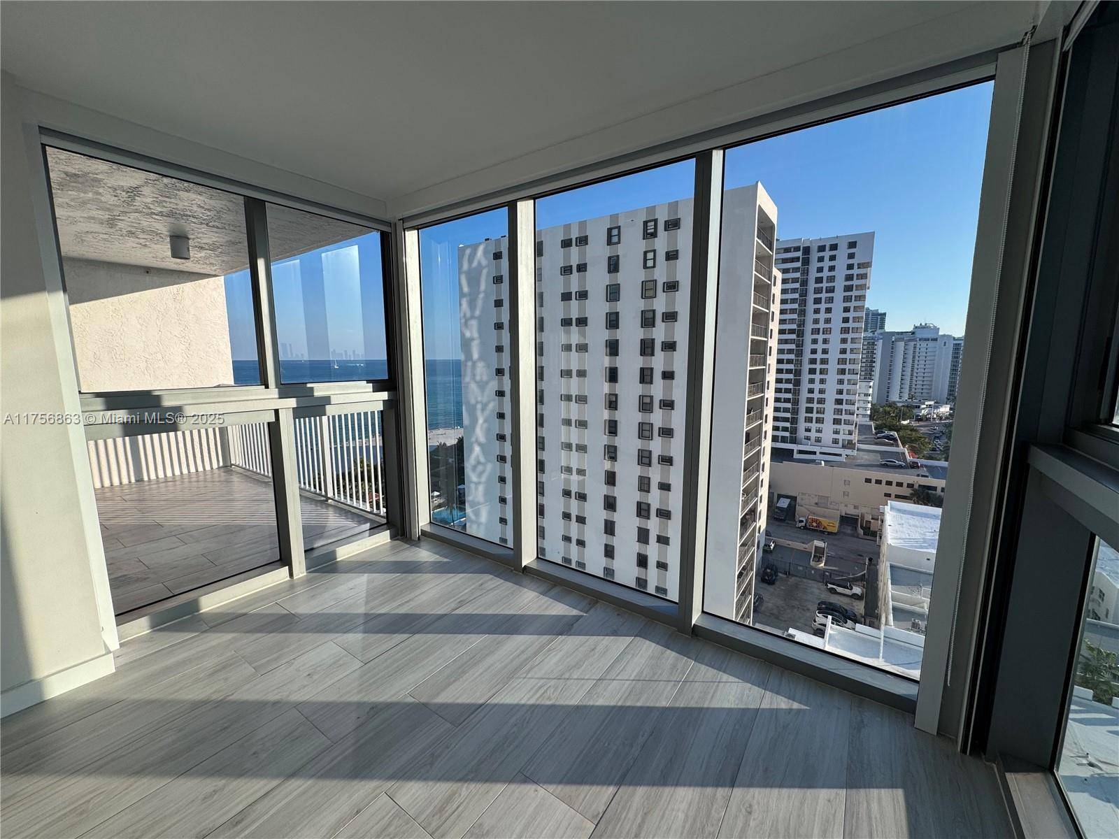 Miami Beach, FL 33140,2655 Collins Ave #1606