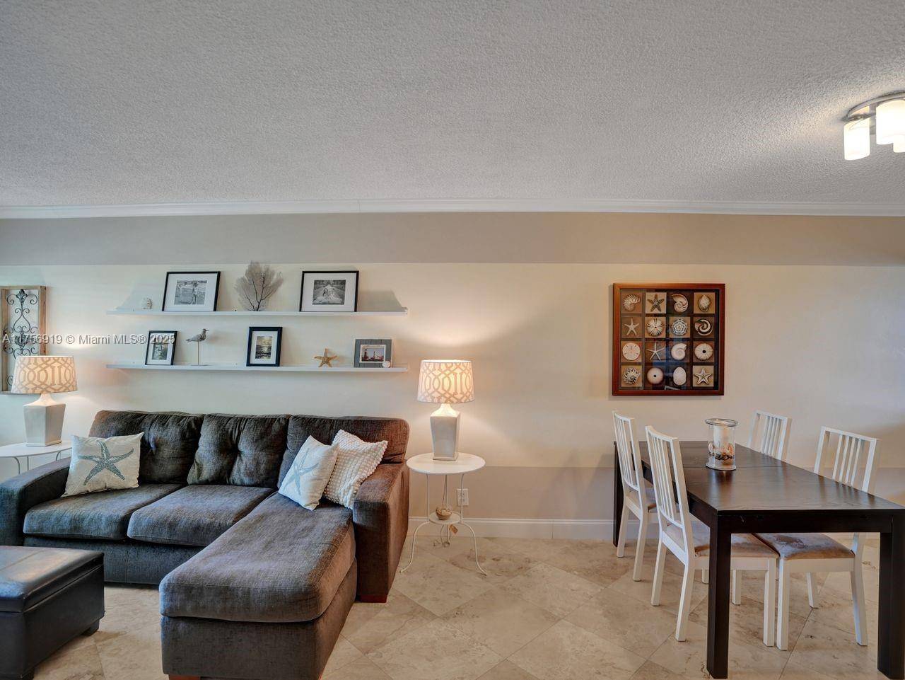 Fort Lauderdale, FL 33304,1900 NE 8th Ct #306