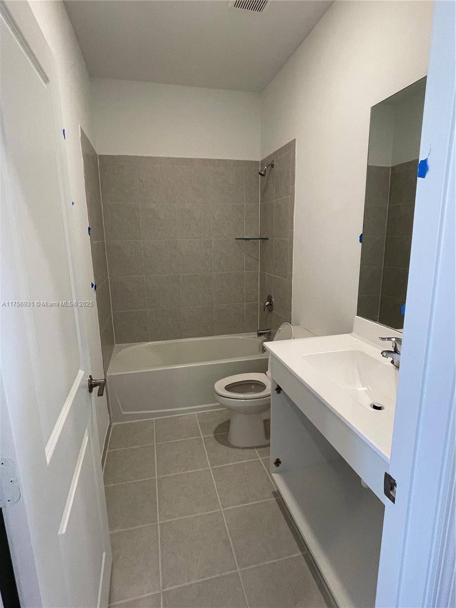 Homestead, FL 33033,13384 SW 287th St