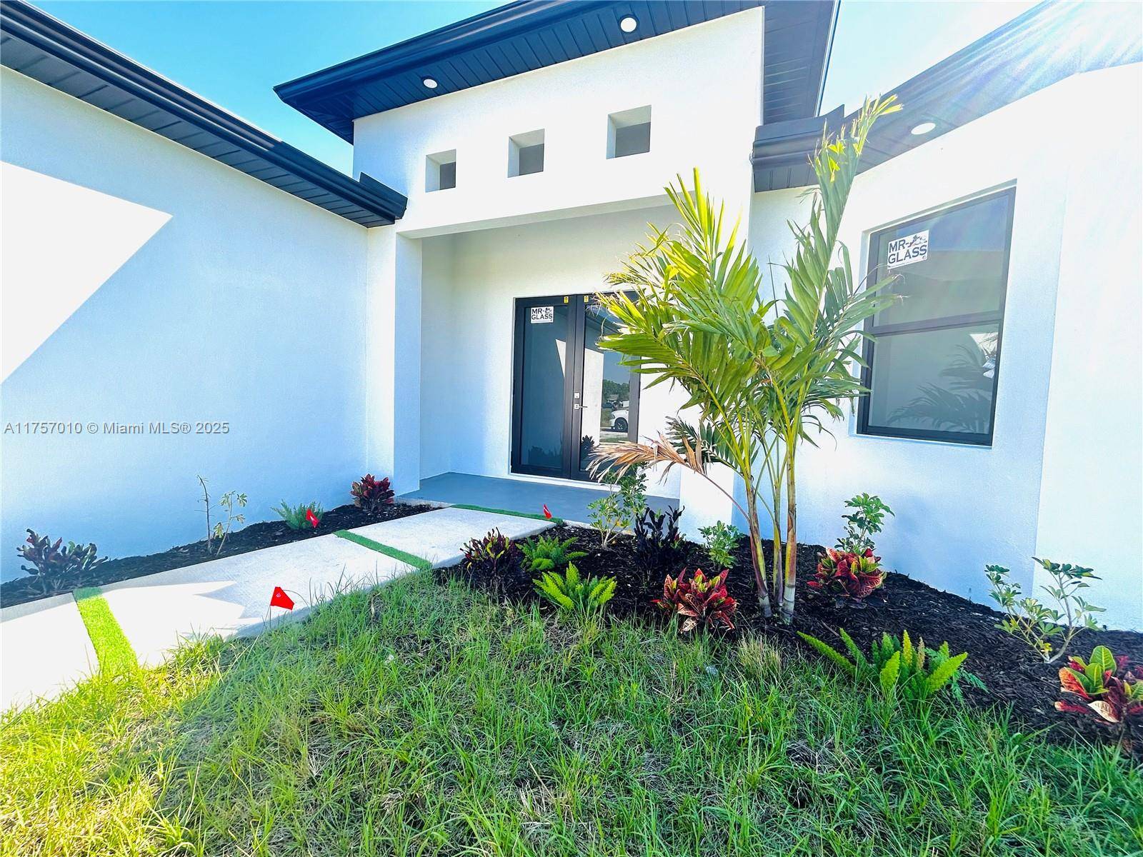 Lehigh Acres, FL 33974,472 Rajah St