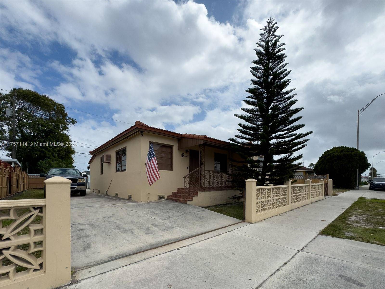 Hialeah, FL 33013,4485 E 8th Ave