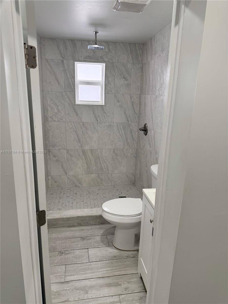 Hialeah, FL 33013,265 E 42nd St #2