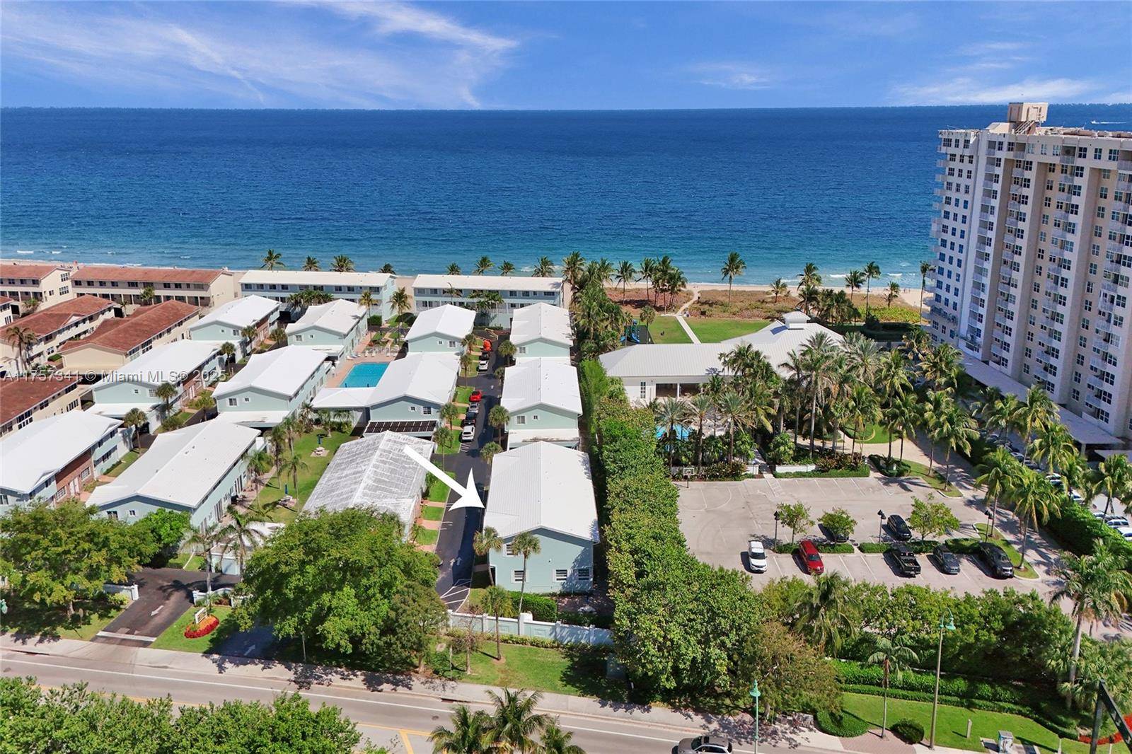 Lauderdale By The Sea, FL 33308,5400 N Ocean Blvd #38