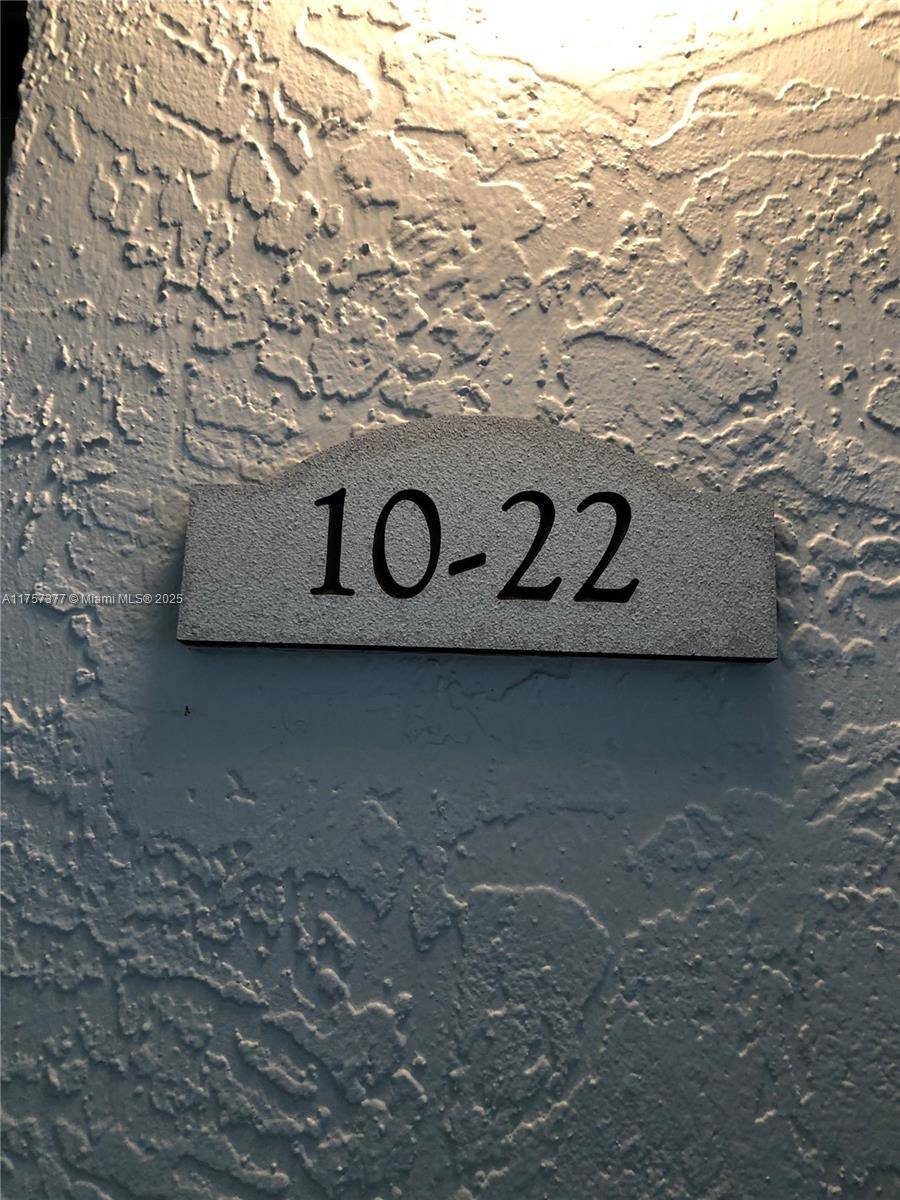 Hollywood, FL 33021,510 S Park Rd #22-10