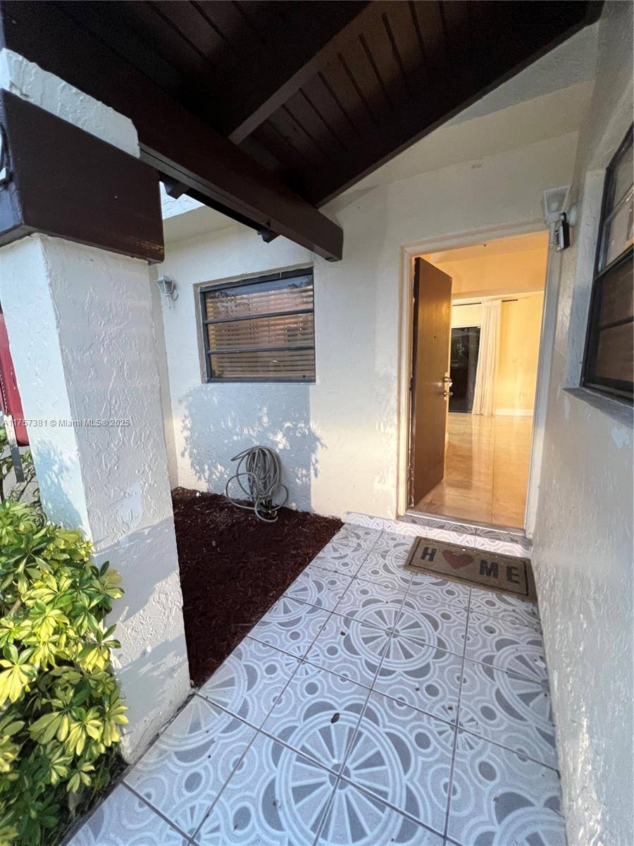 Pembroke Park, FL 33023,3812 SW 52nd Ave #3812