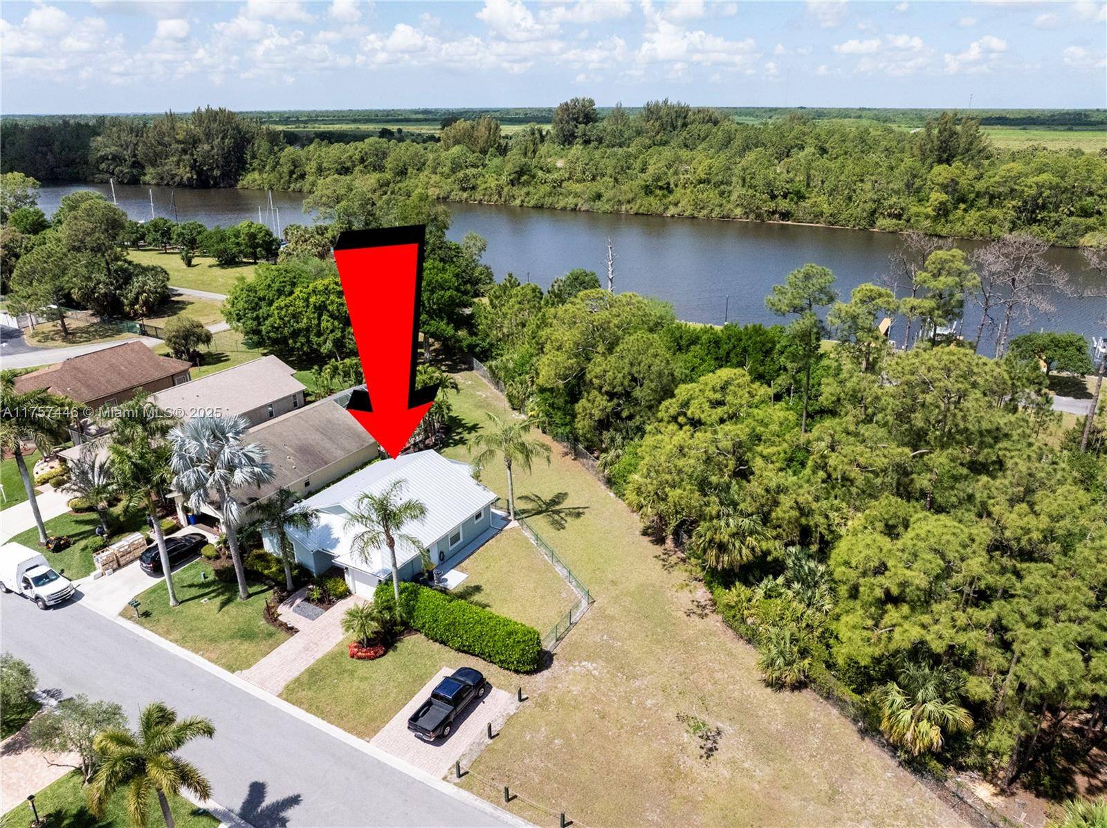 Stuart, FL 34997,8904 SW Fishermans Wharf Drive