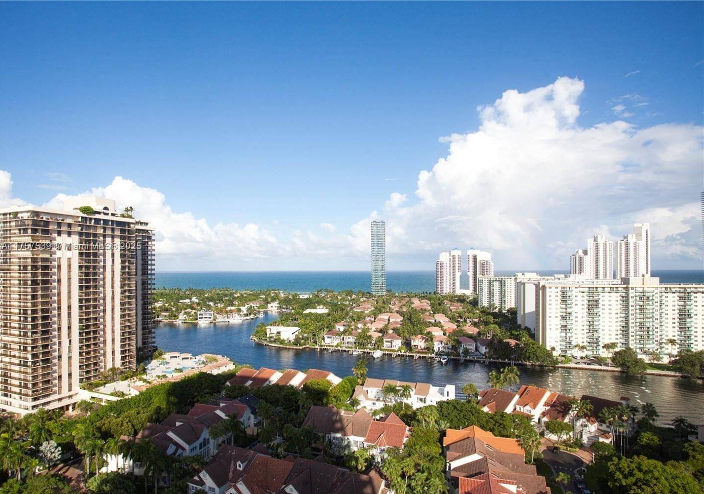 Aventura, FL 33180,19500 Turnberry Way #20F
