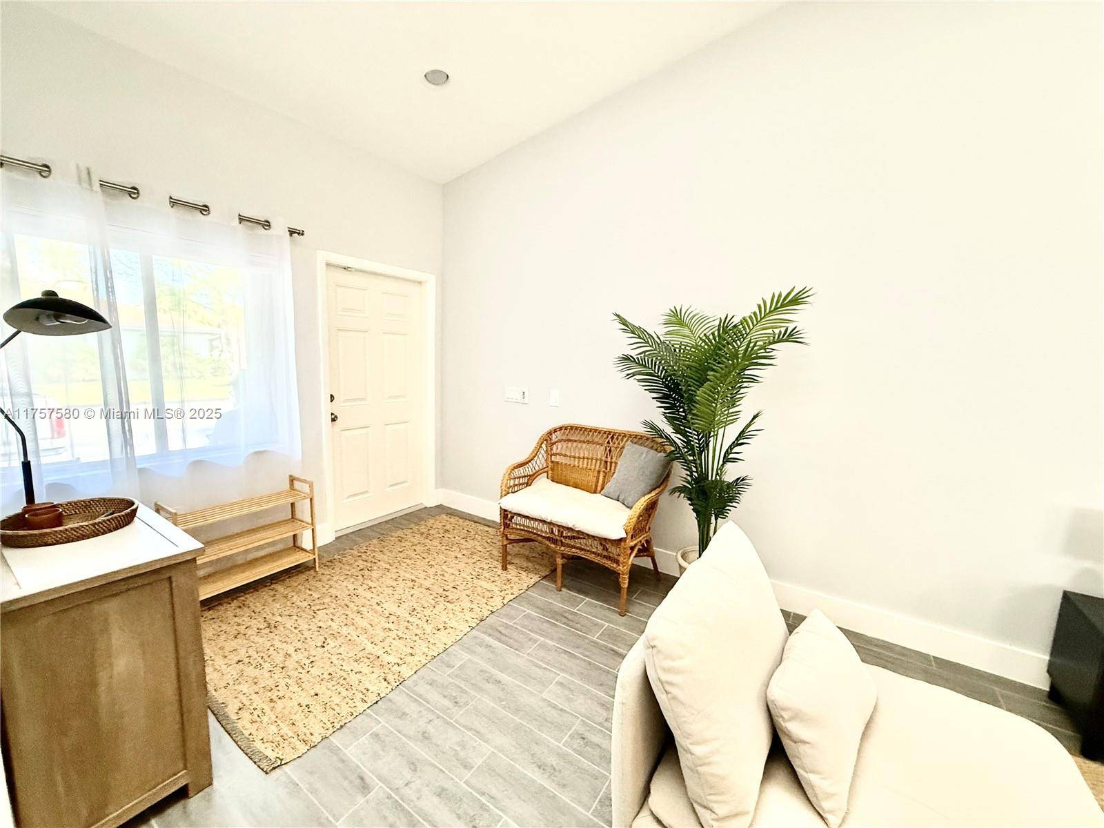 Hollywood, FL 33020,1514 N 15th Ter #1514
