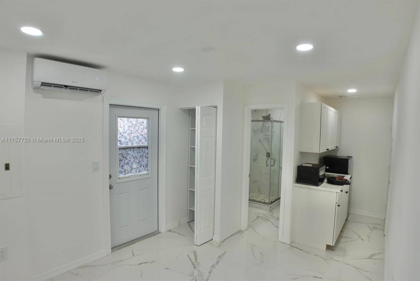 Miami, FL 33186,14313 SW 146th Ave #0