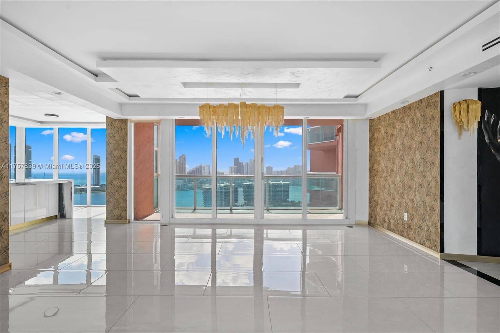 Aventura, FL 33180,3370 Hidden Bay Dr #3311