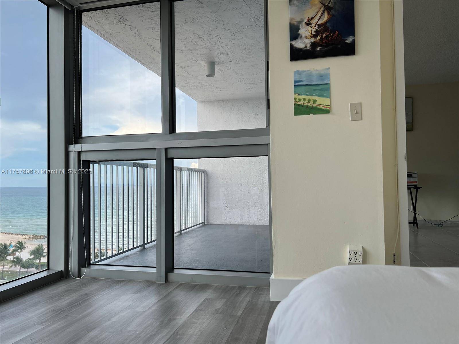 Miami Beach, FL 33140,2655 Collins Ave #1405