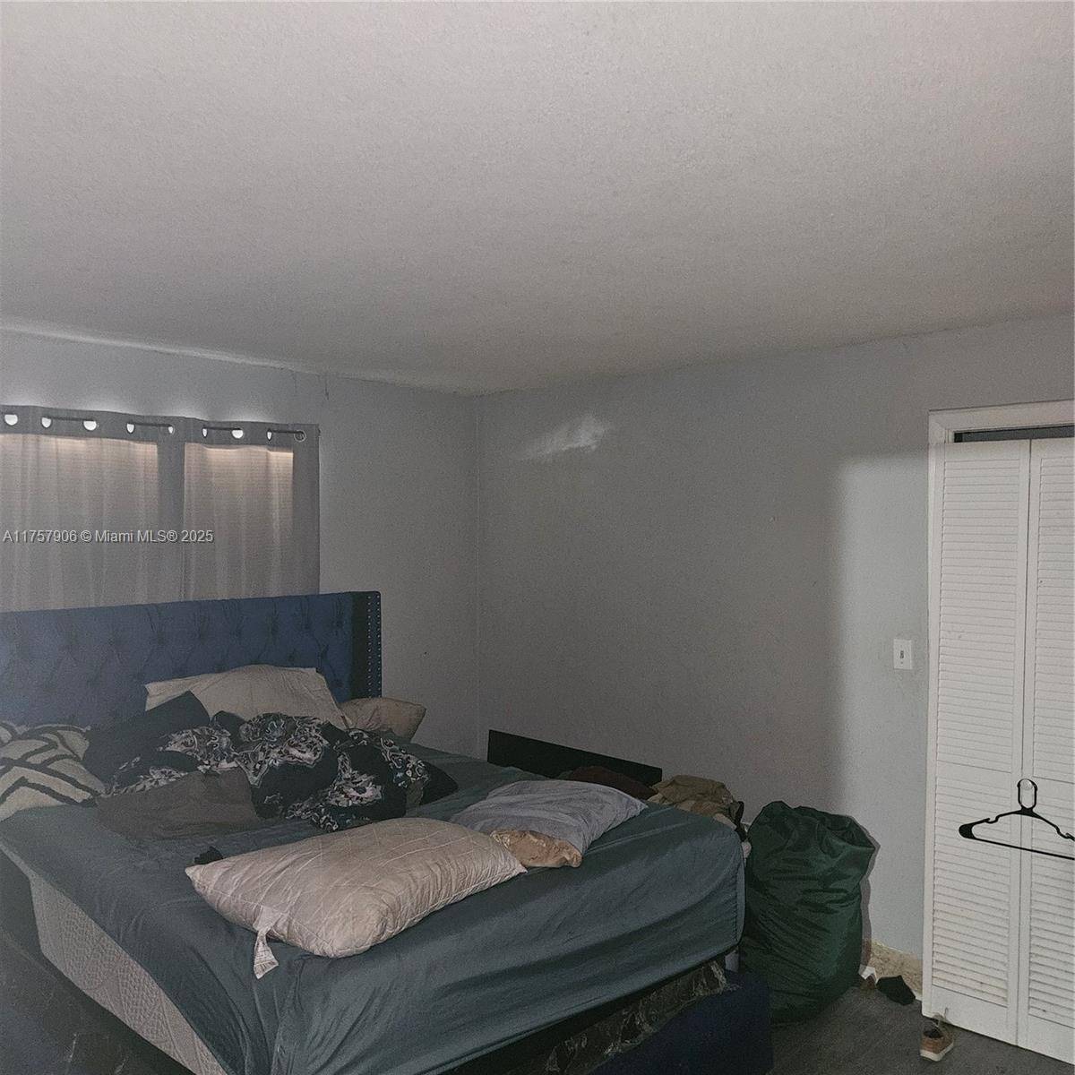 Dania Beach, FL 33004,240 NW 13th Ct #B