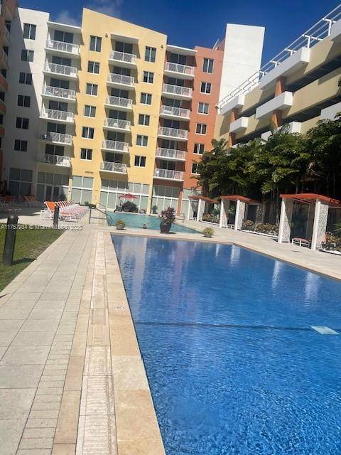Aventura, FL 33180,2775 NE 187th St #524