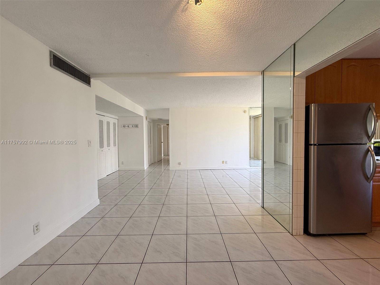 Sunny Isles Beach, FL 33160,17011 N Bay Rd #607