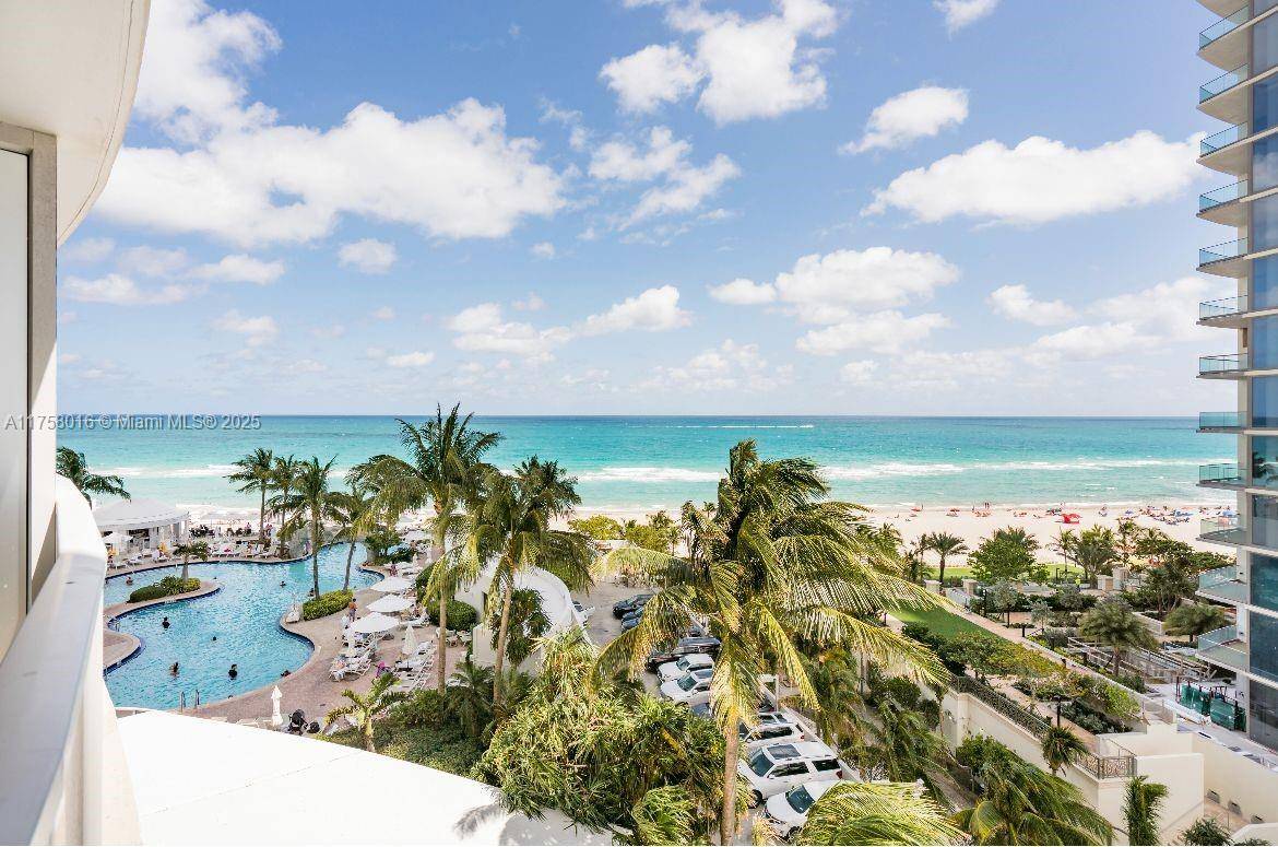 Sunny Isles Beach, FL 33160,18001 Collins Ave #512