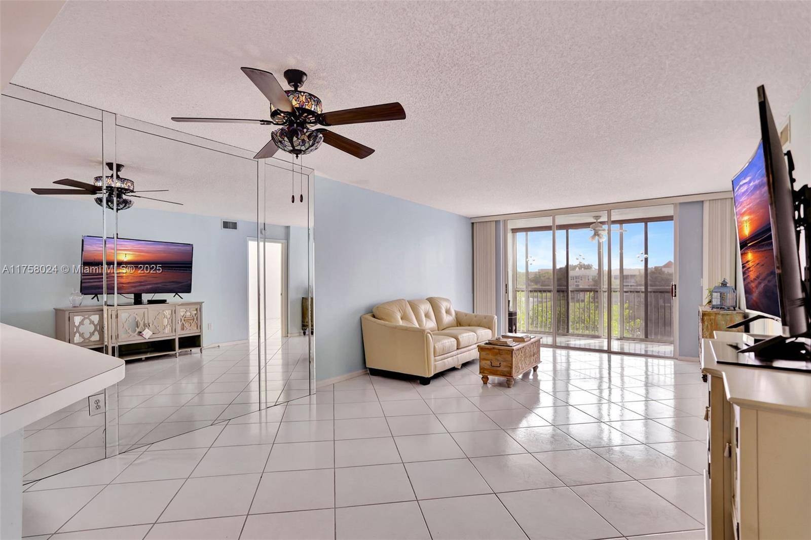 Tamarac, FL 33321,7520 N Devon Dr #302