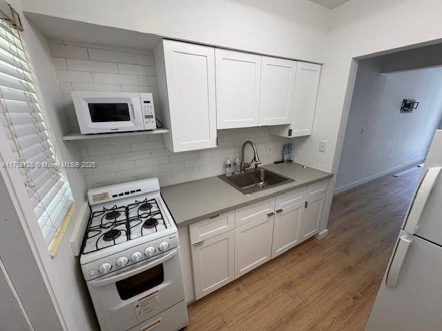 Miami Beach, FL 33139,635 8th #106