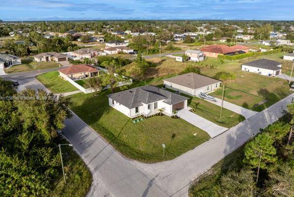 Lehigh Acres, FL 33976,3318 9th ST SW