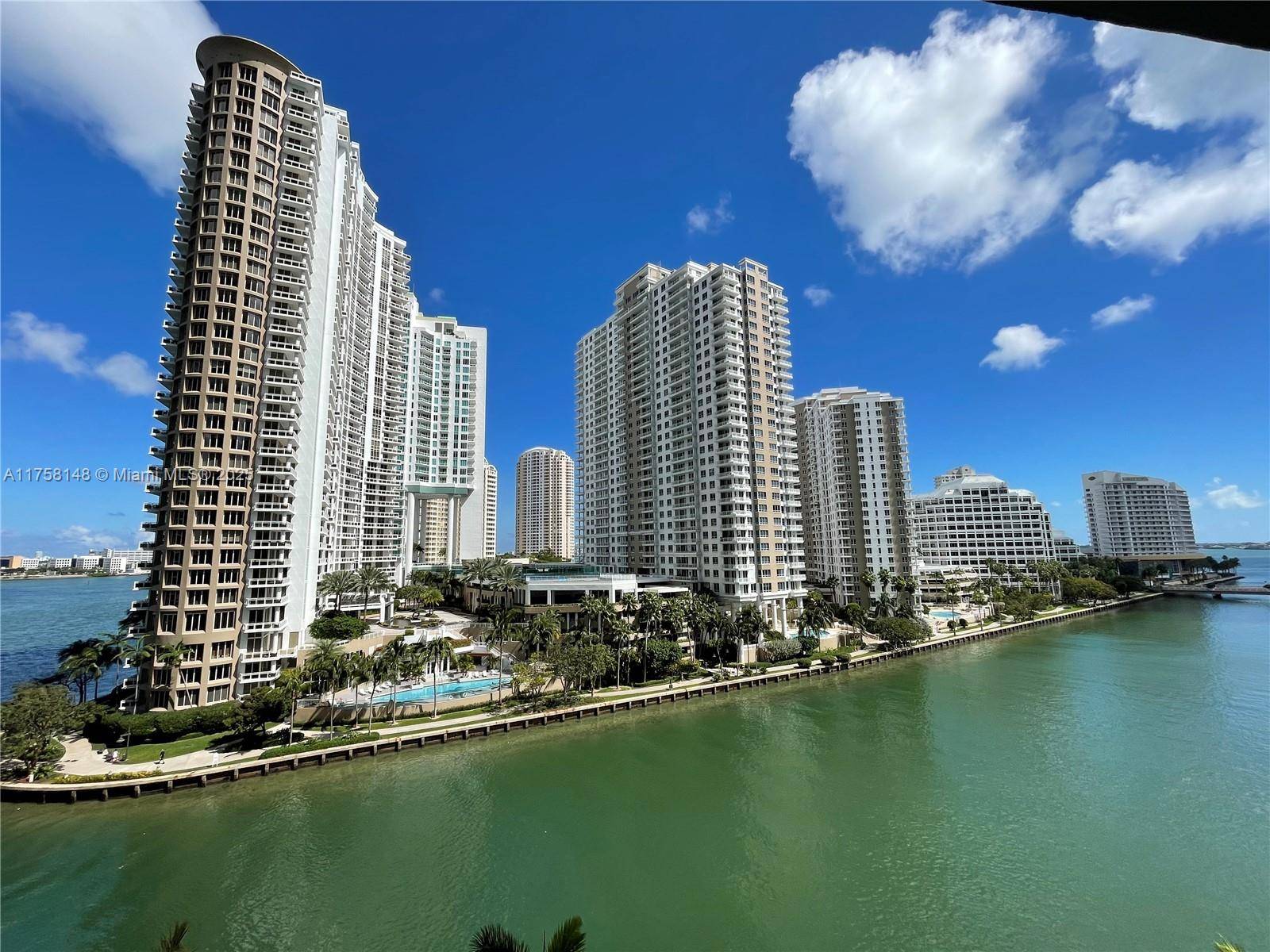 Miami, FL 33131,465 Brickell Ave #819