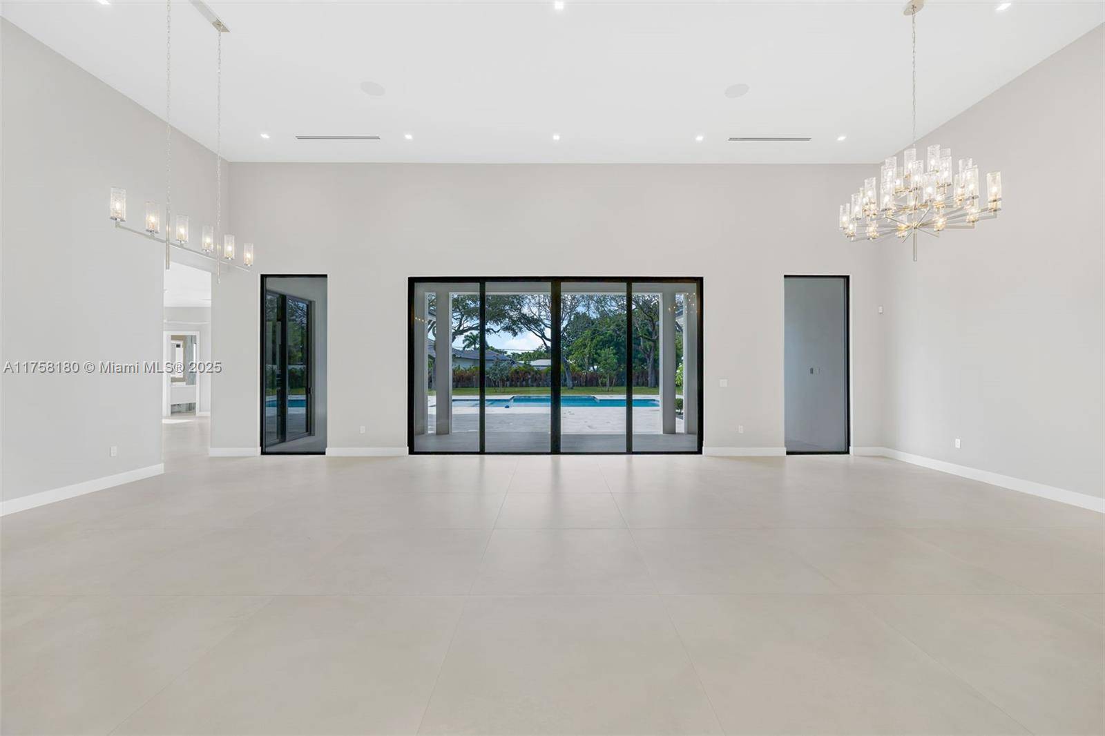 Miami, FL 33143,7110 SW 82 Ave