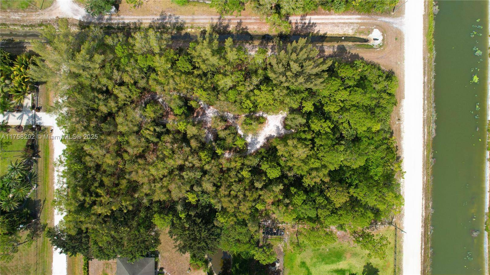 Loxahatchee, FL 33470,17728 94th Street