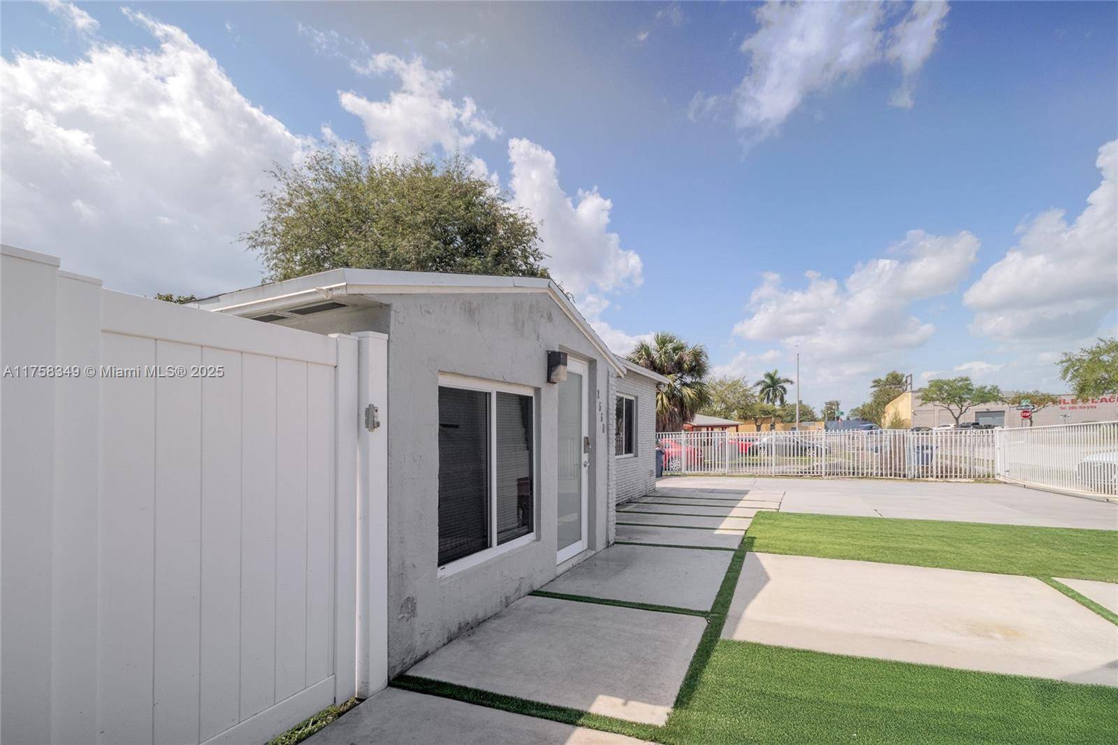 Miami Gardens, FL 33054,2560 NW 154th St