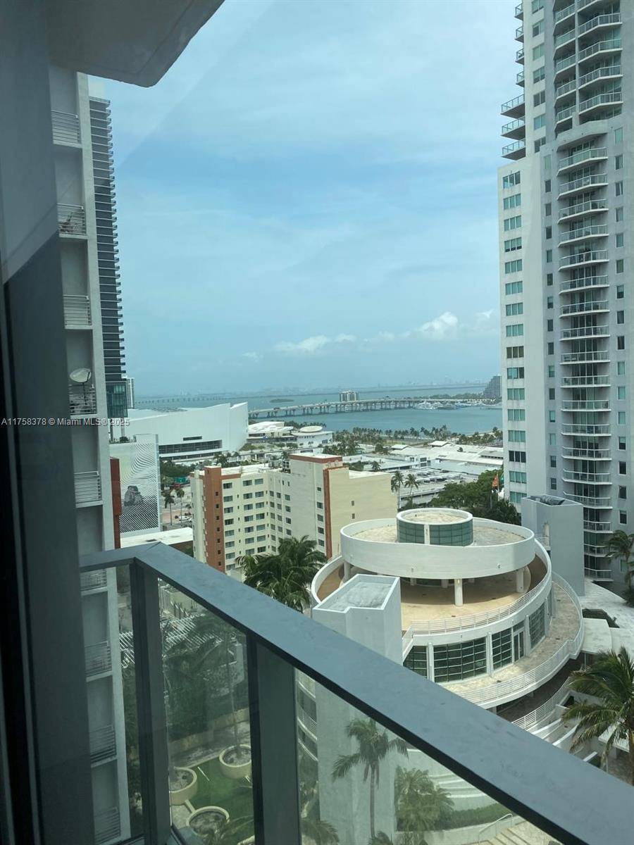 Miami, FL 33132,227 NE 2nd St #1910