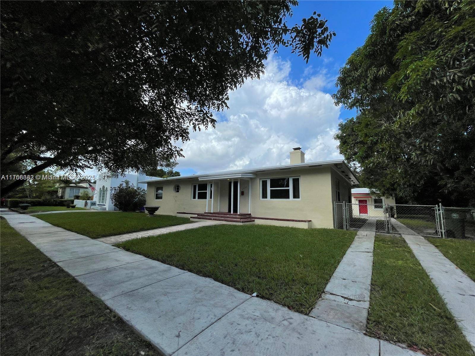 Miami, FL 33145,2423 SW 13th St