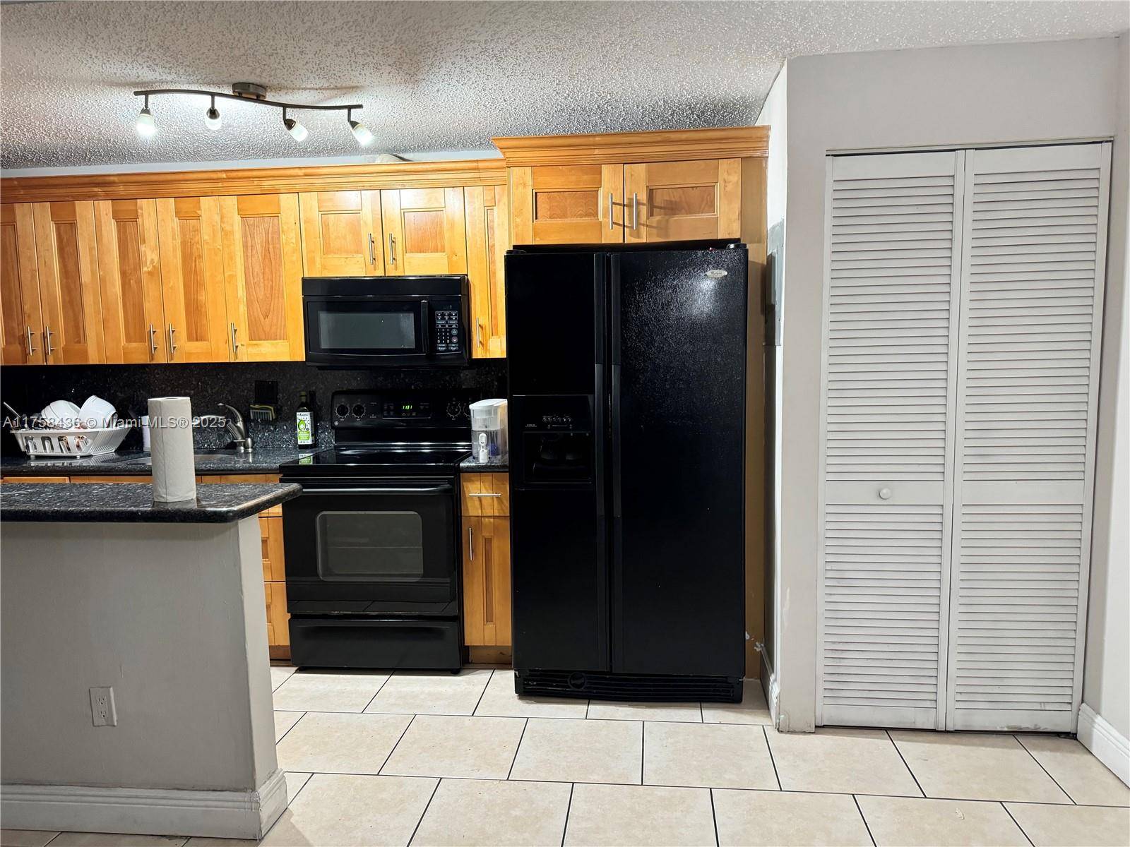 Doral, FL 33166,4460 NW 79th Ave #1D