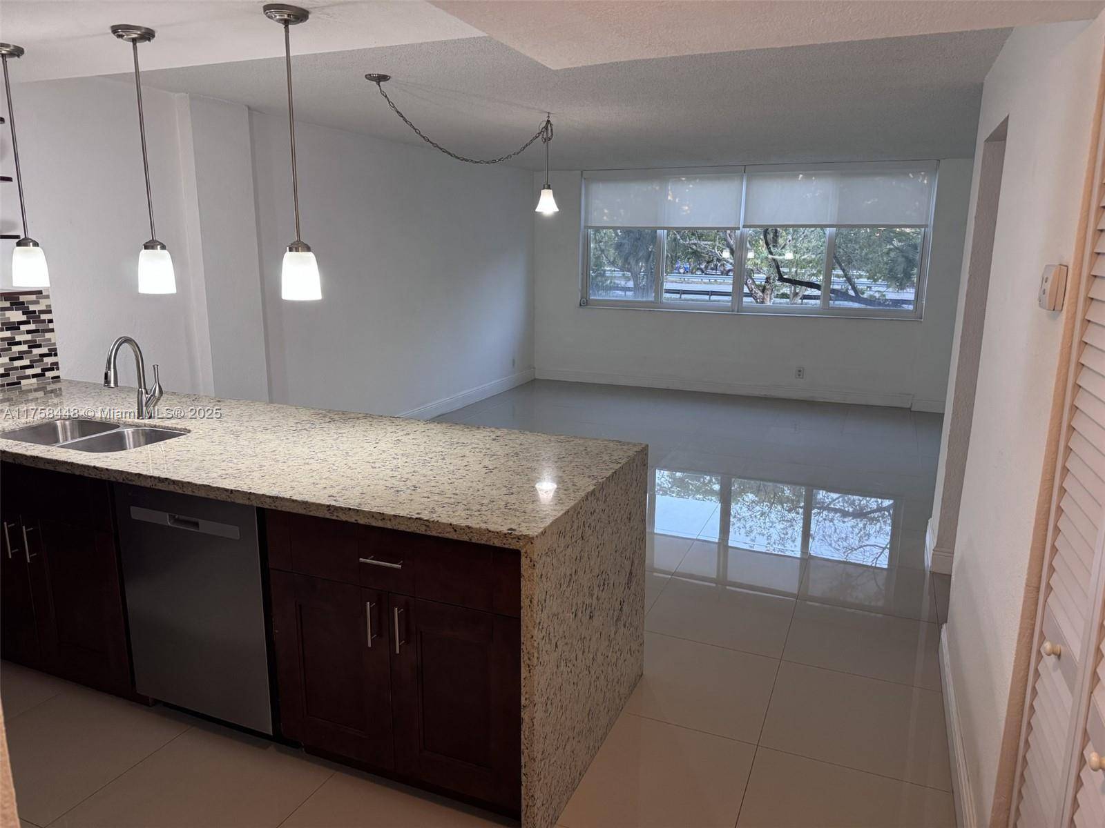 Miami, FL 33156,9143 SW 77th Ave #B208