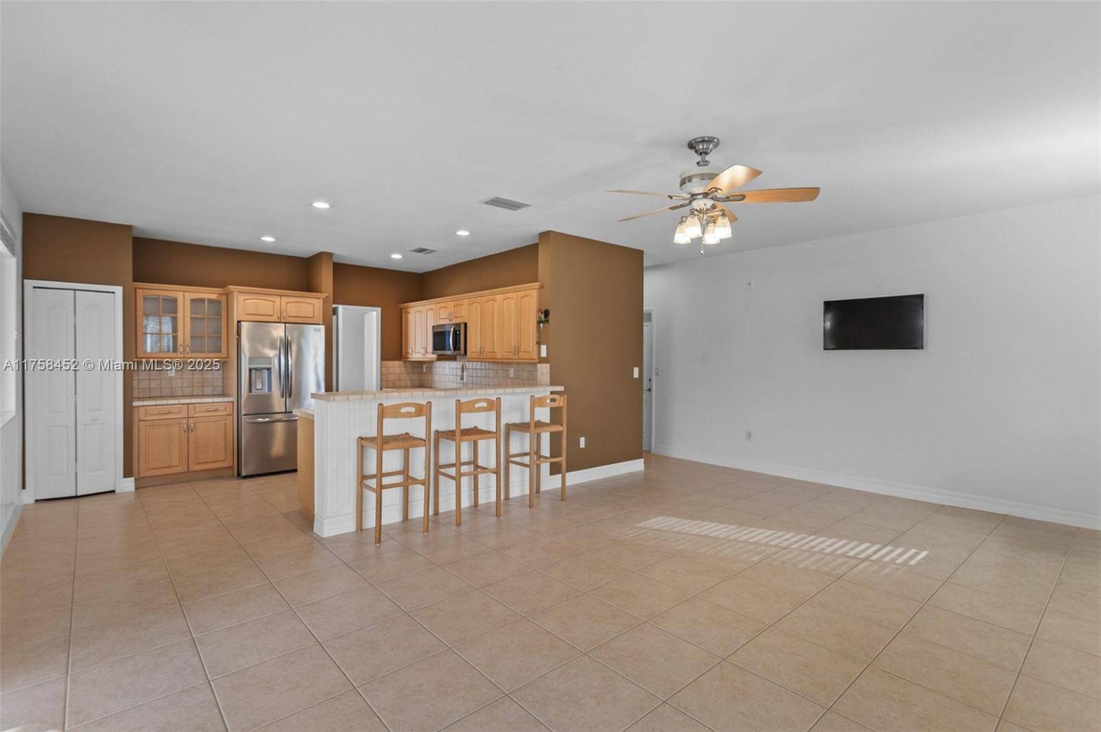 Miami, FL 33176,9431 SW 150th St