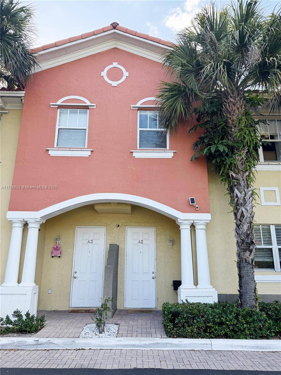 Hollywood, FL 33020,2620 Pierce St #A2