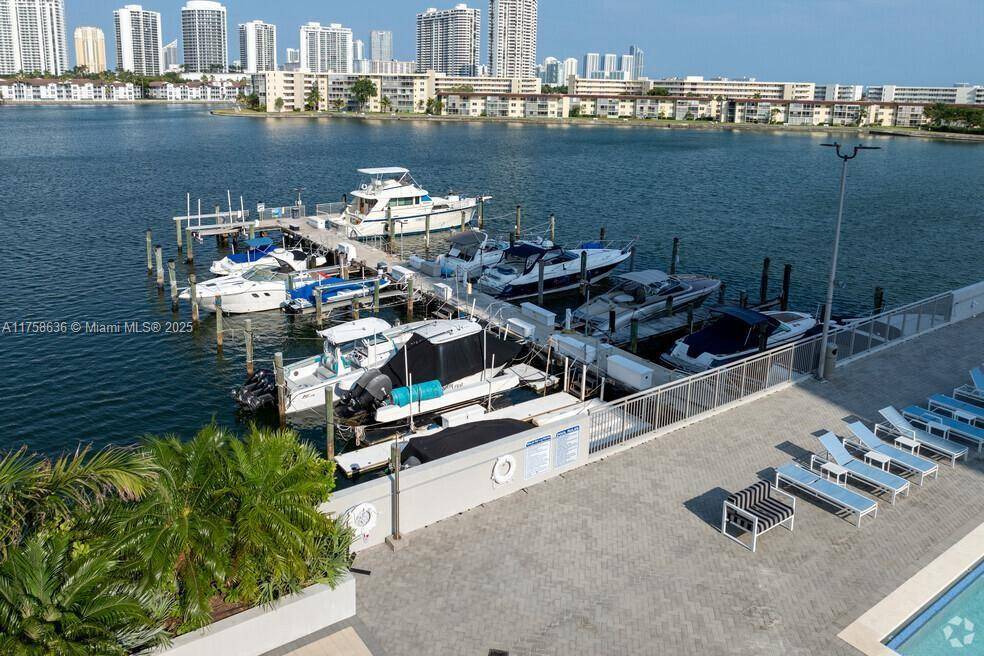 Aventura, FL 33160,18051 Biscayne Blvd #203