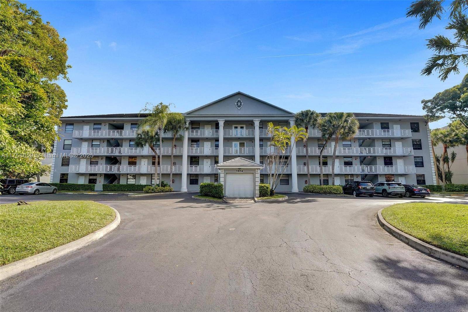 Davie, FL 33324,1514 Whitehall Dr #405