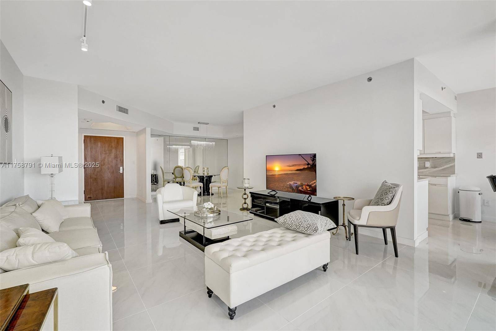 Aventura, FL 33160,2000 Island Blvd #1603