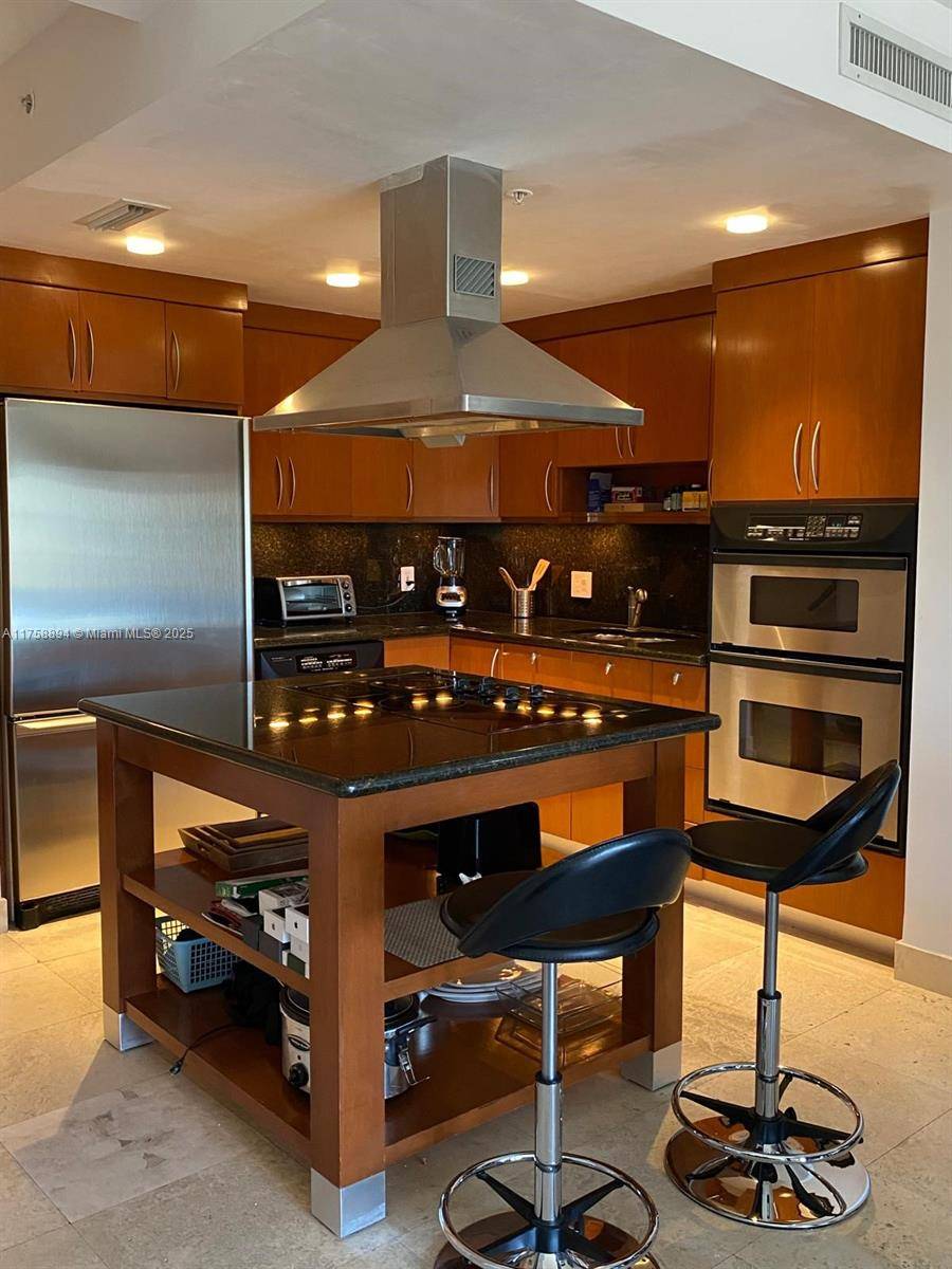 Miami Beach, FL 33139,300 Euclid Ave #209