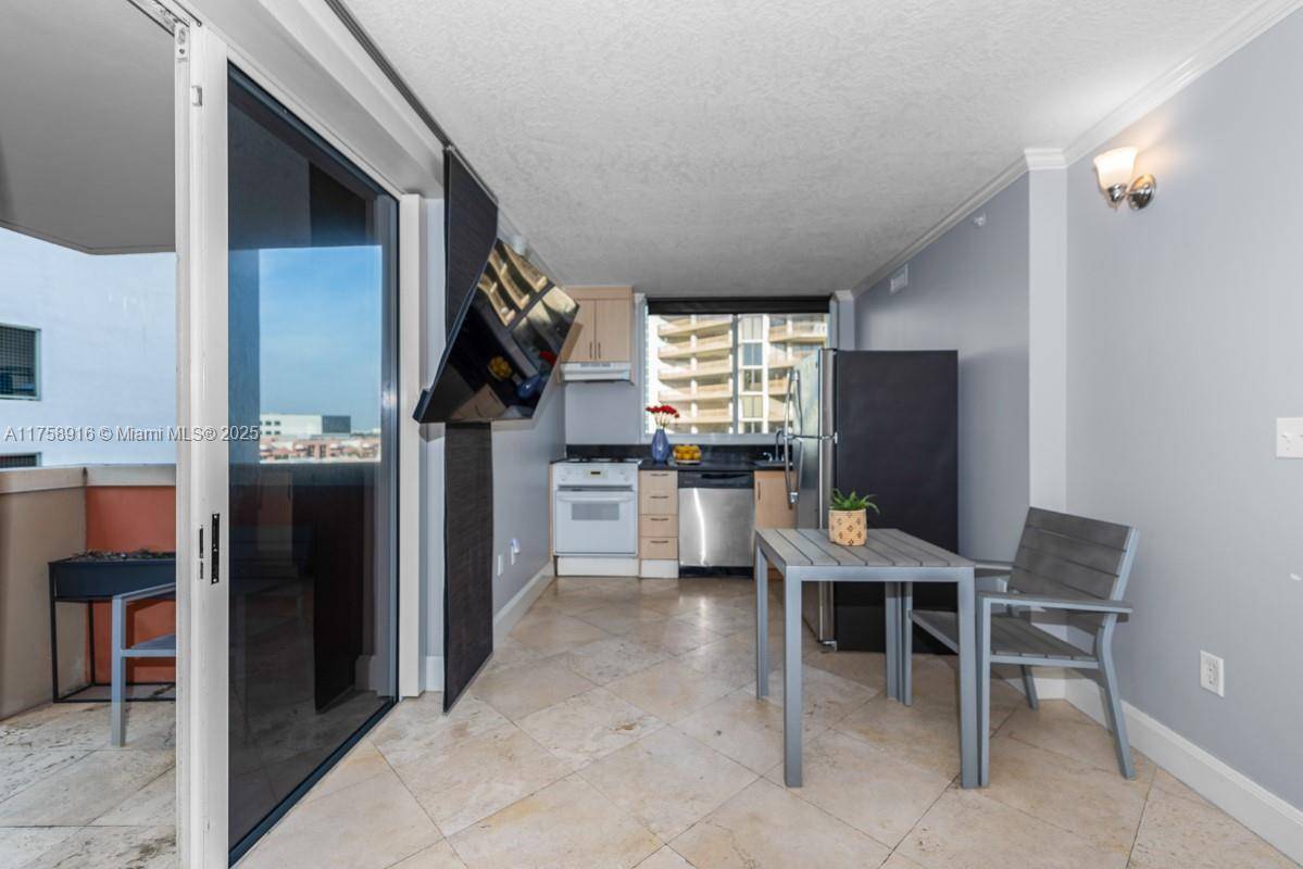 Miami, FL 33133,2951 S Bayshore Dr #917