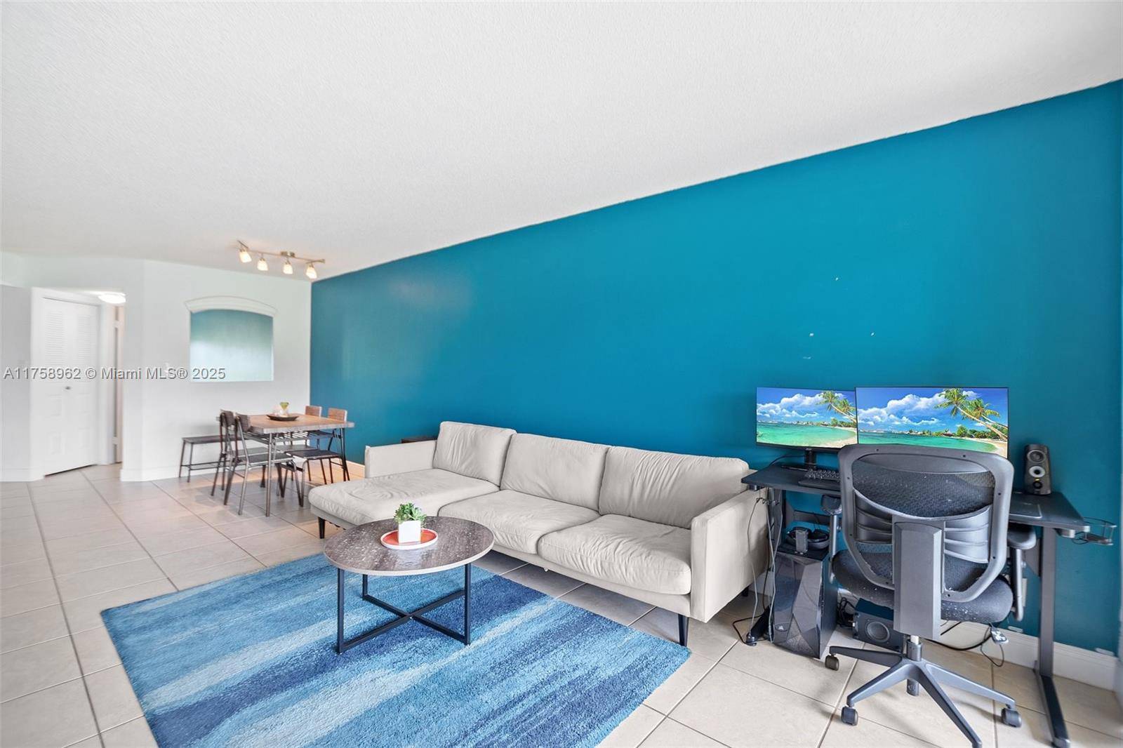 Coral Springs, FL 33071,997 Coral Club Dr #997