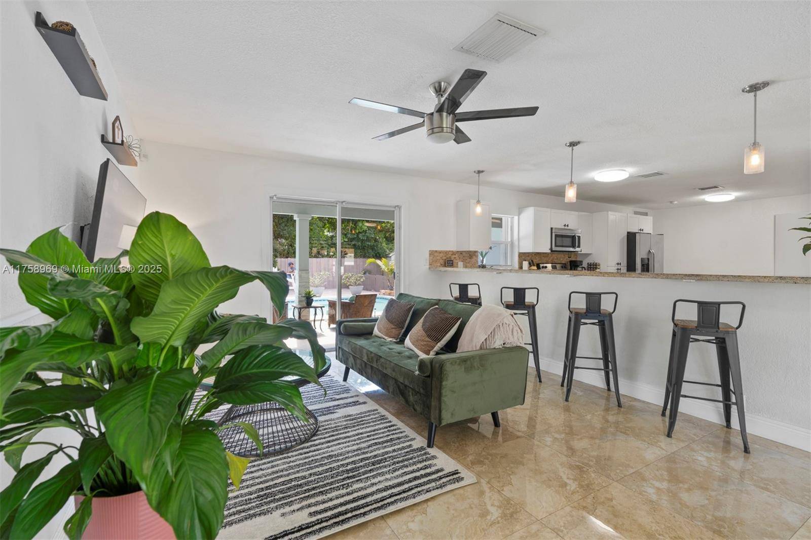 Plantation, FL 33313,7410 NW 13th Ct