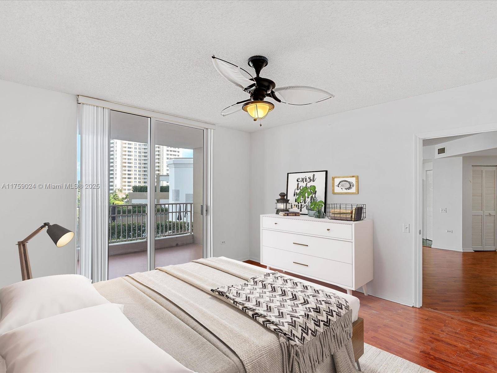 Miami, FL 33131,701 Brickell Key Blvd #507