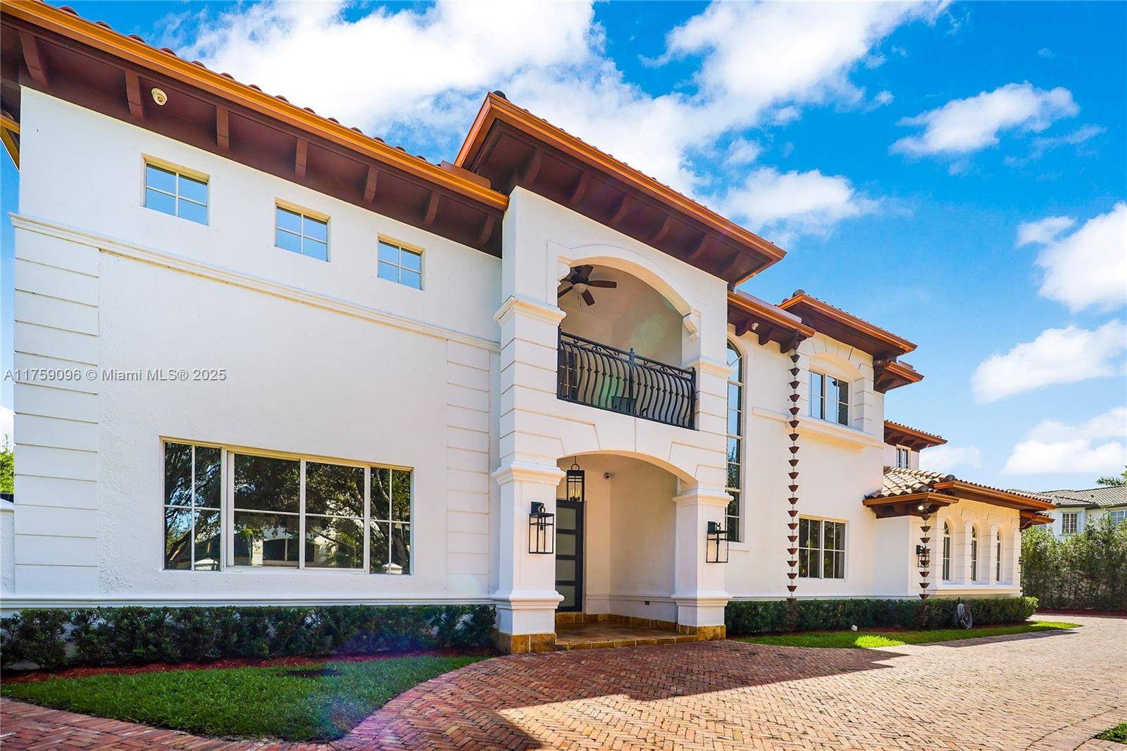 Miami Lakes, FL 33016,16763 NW 77th Path