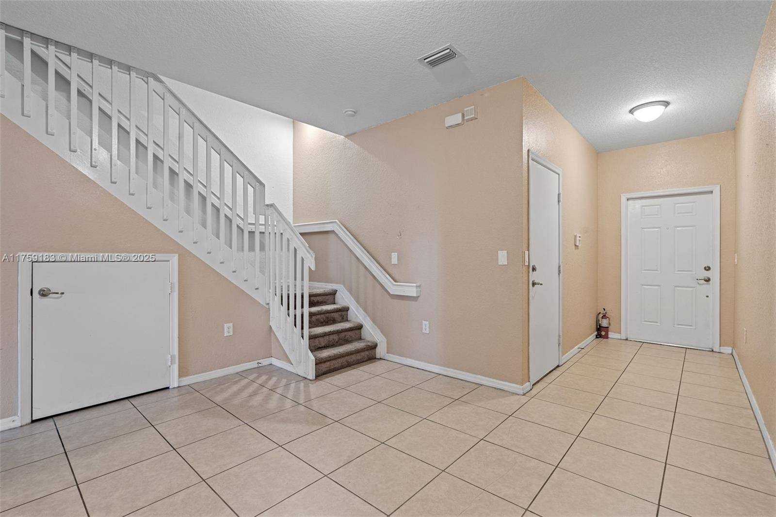 Oakland Park, FL 33311,3026 NW 30 Ave #0