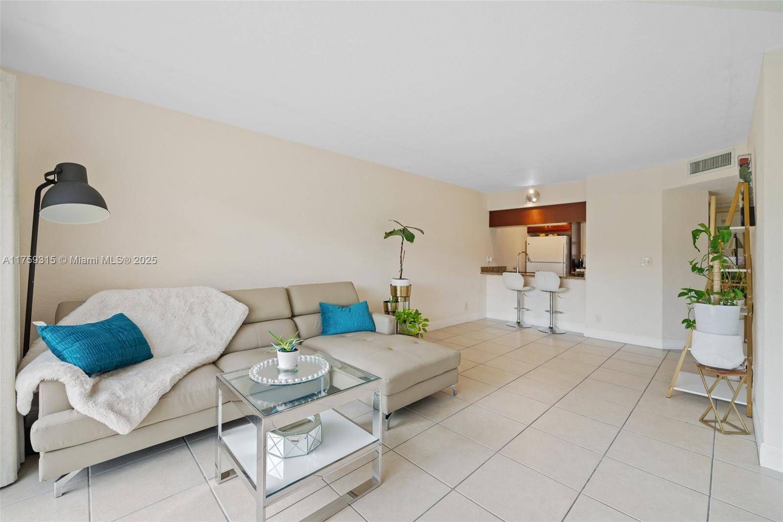 Coral Springs, FL 33071,10102 Twin Lakes Dr #4-A