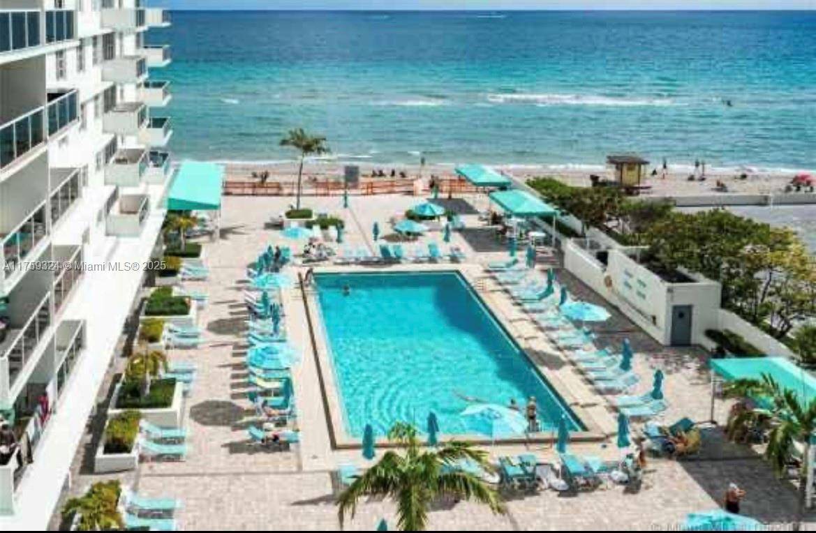 Hollywood, FL 33019,3725 S Ocean Dr #1021