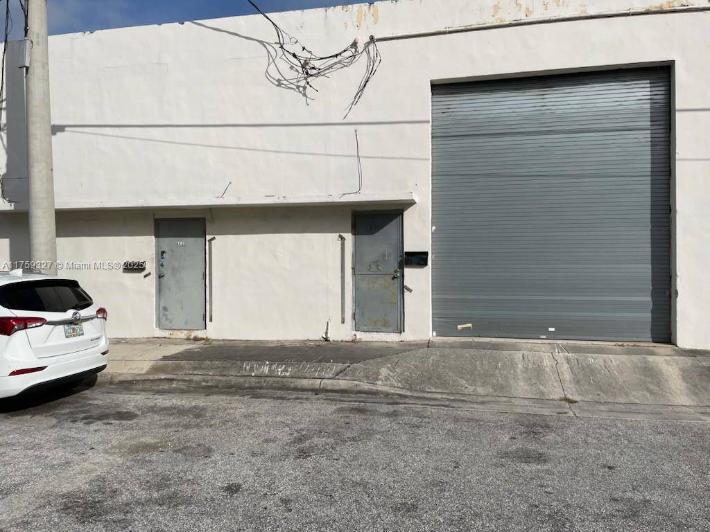 North Miami, FL 33161,1465 NE 129 Street