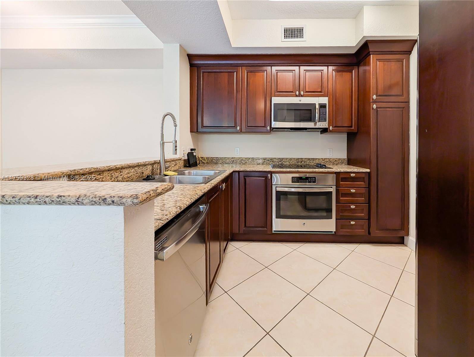 Boynton Beach, FL 33426,1660 Renaissance Commons Blvd #2124