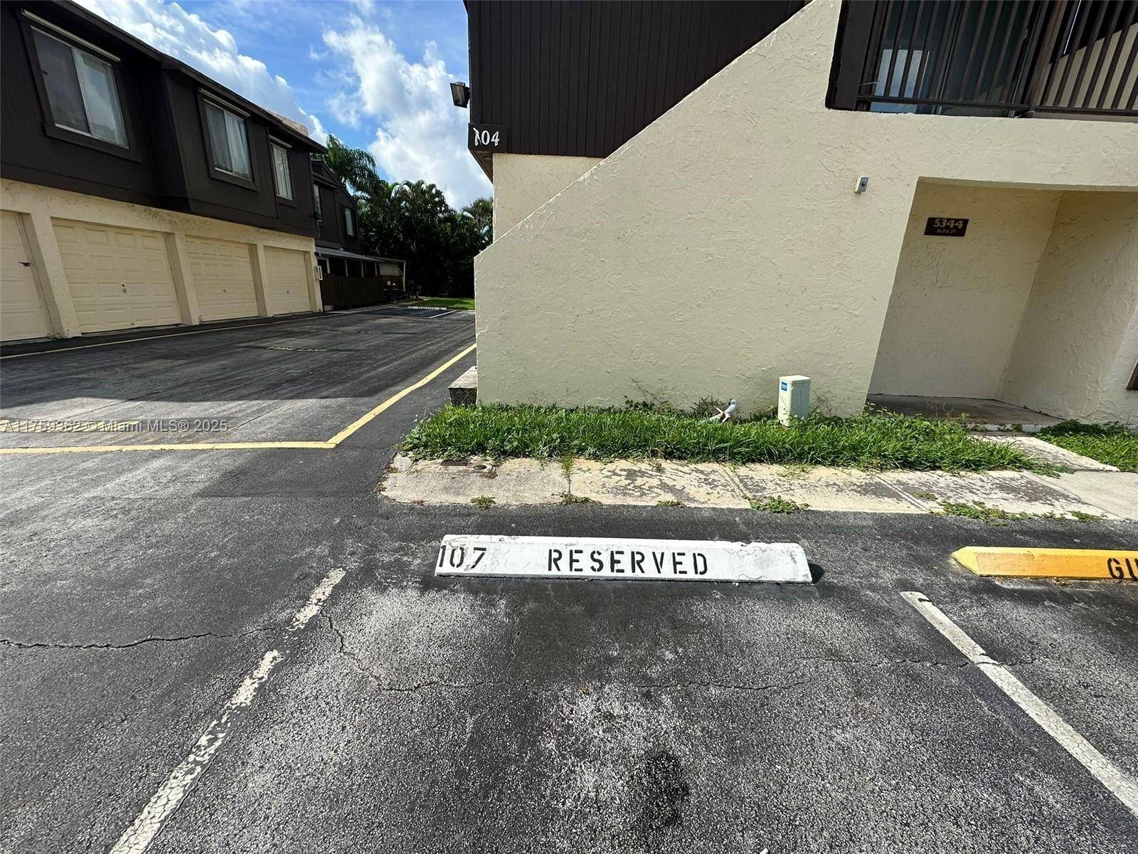 West Palm Beach, FL 33415,5344 Bosque Ln #104
