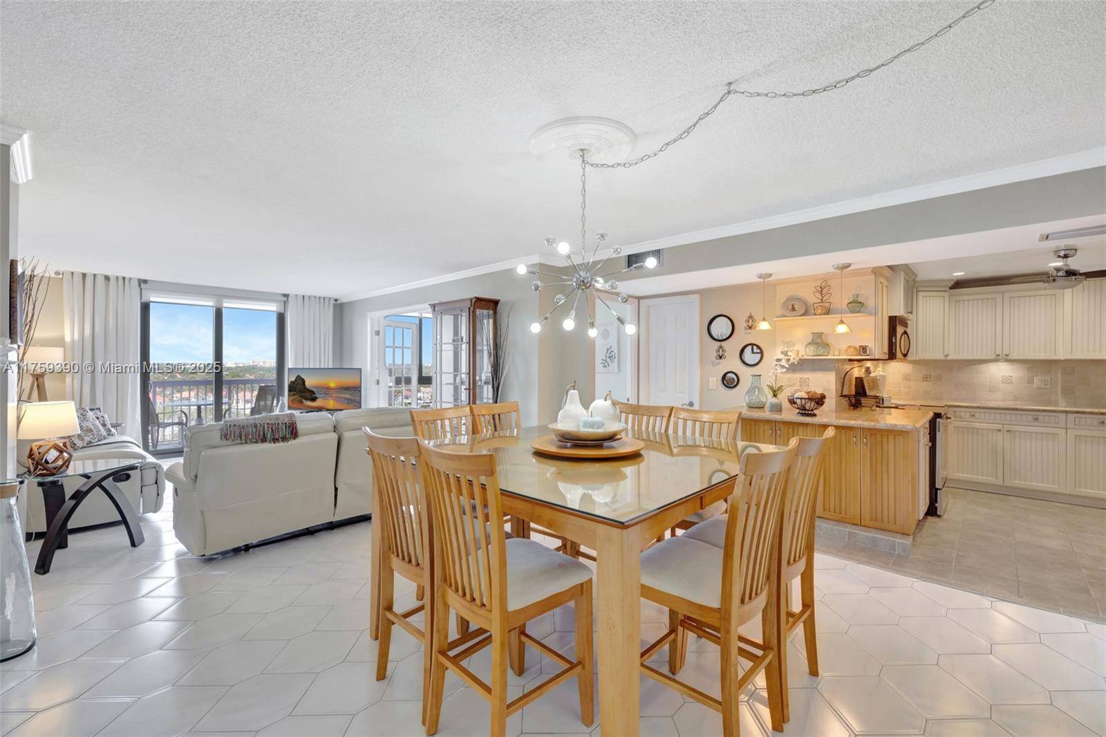Hollywood, FL 33019,1500 S Ocean Dr #14B