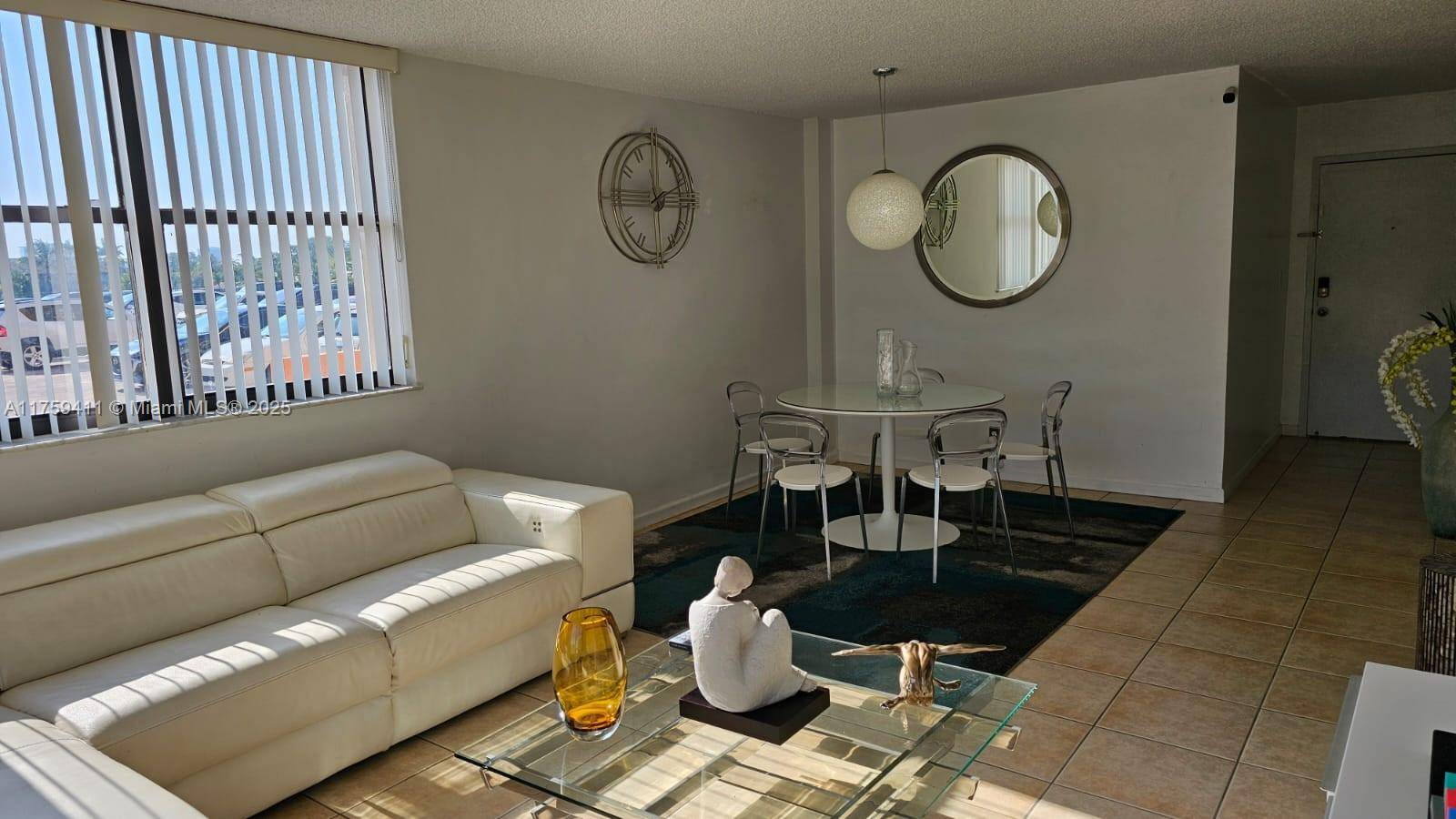 North Miami, FL 33181,2450 NE 135th St #102