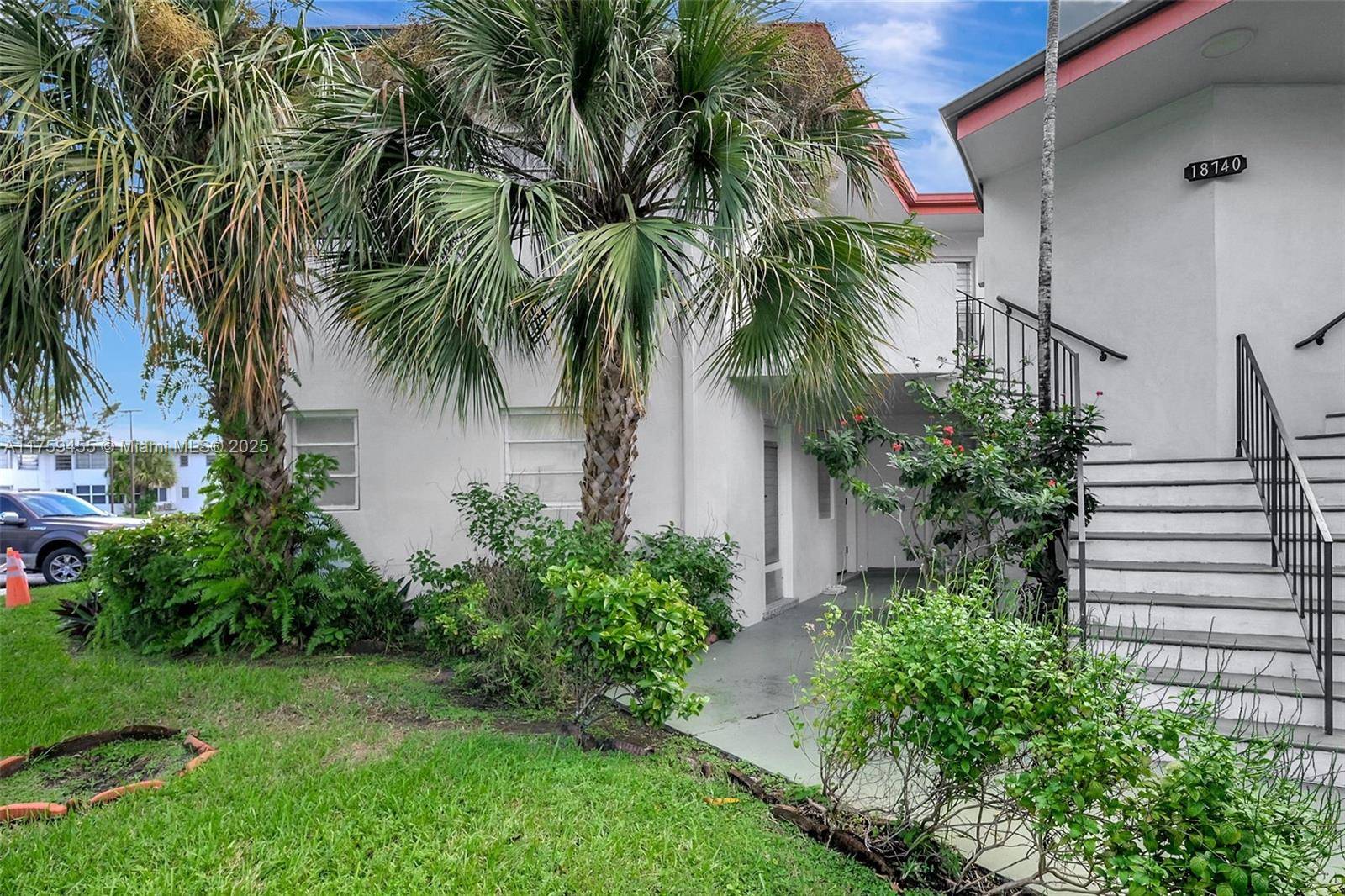 Miami, FL 33179,18740 NE 18th Ave #142